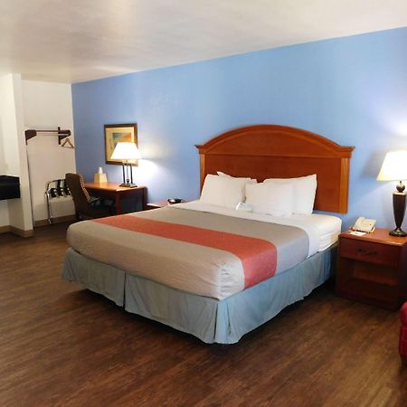 Days Inn By Wyndham Oklahoma City Nw Expressway Warr Acres Exteriér fotografie