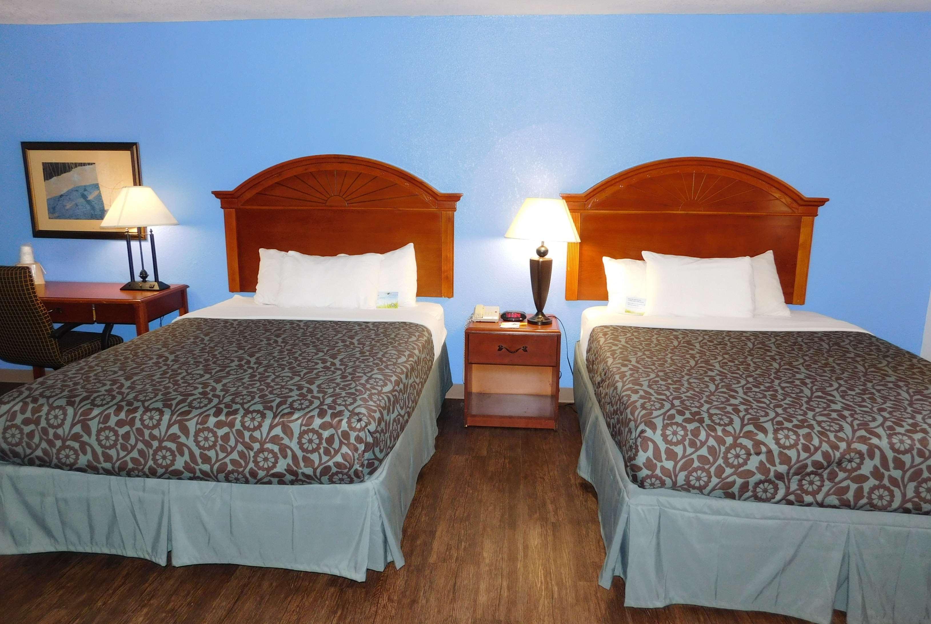 Days Inn By Wyndham Oklahoma City Nw Expressway Warr Acres Exteriér fotografie