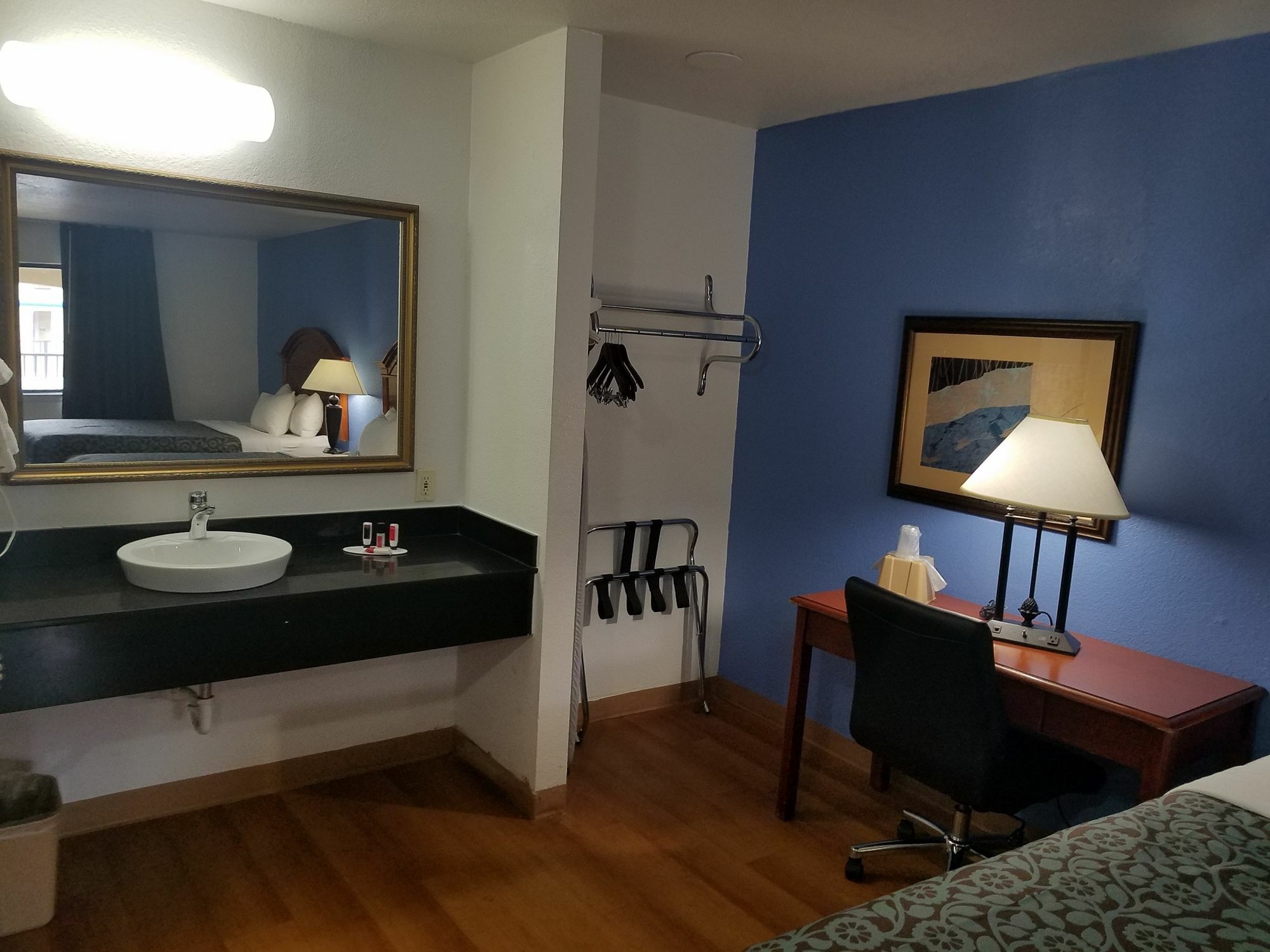 Days Inn By Wyndham Oklahoma City Nw Expressway Warr Acres Exteriér fotografie